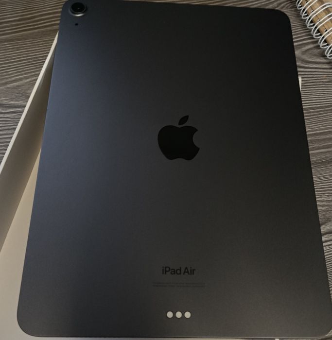 IPad Air 5(2022) Серый 64гб.  + Apple pencil 2