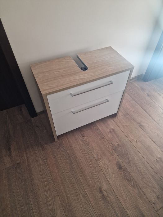 Шкаф за баня нови 1бр 75