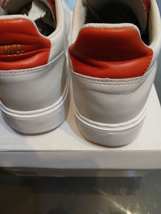 Страхотен модел на LYLE scott 42 носени 1 път