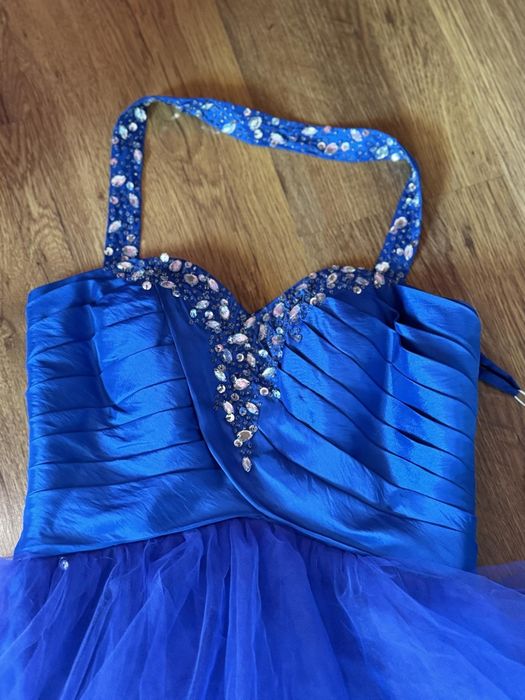 Официална рокля - размер С