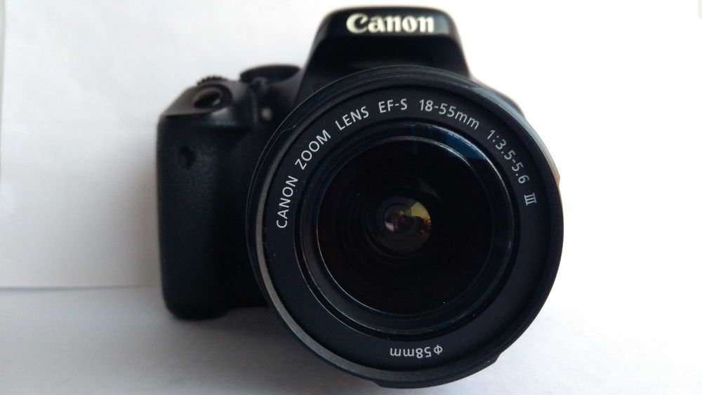 Фотоаппарат Canon EOS 600D