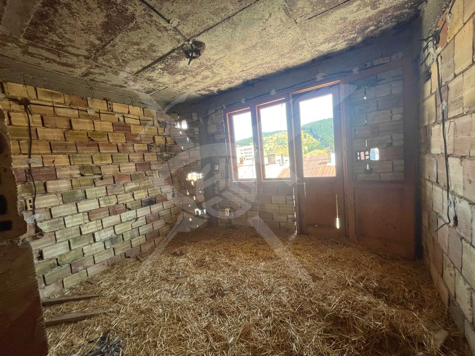 Продава се Къща в Чепеларе - 470 кв.м за 156 €/кв.м - Снимка #8