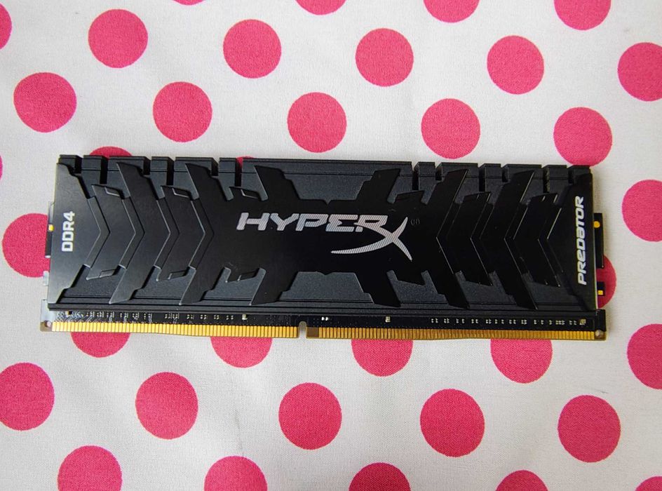 Memorie HyperX Predator Black 16GB DDR4 3000MHz CL15.