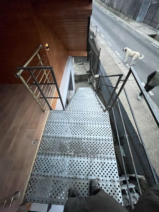 Scări metalice zincate