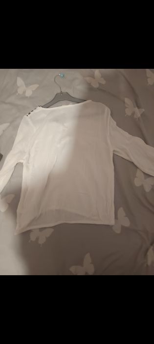Vând bluza tip ie