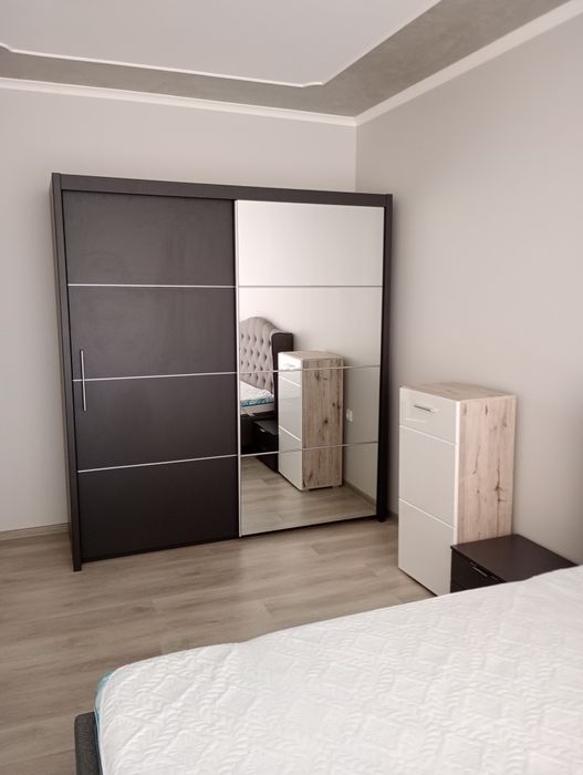 Тристаен обзаведен апартамент