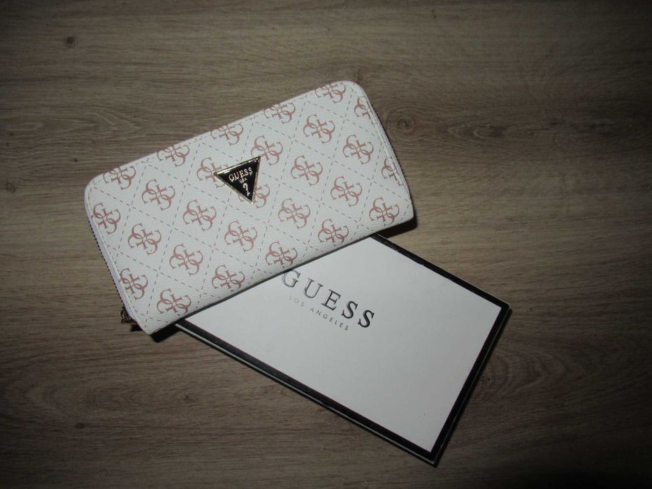 GUESS--ДАМСКИ портфейл--НОВ!!!