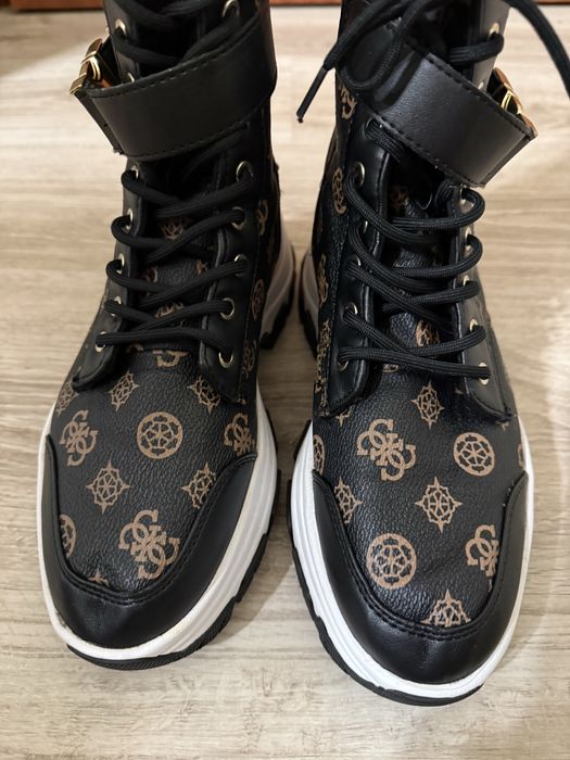 Дамски боти”Guess”