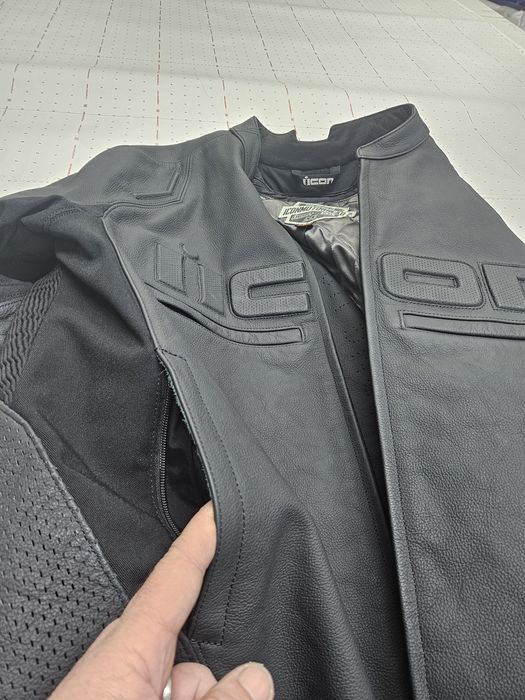 Geacă moto Icon 2XL nouă