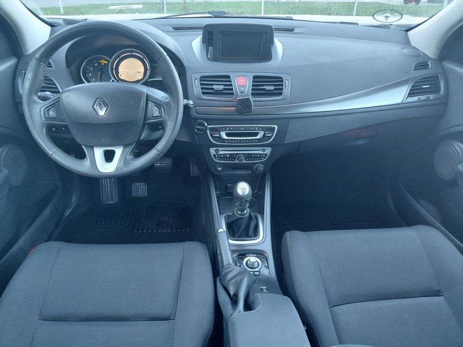 Renault megane 1,9 diesel  an 2010 euro 5  full dotarii