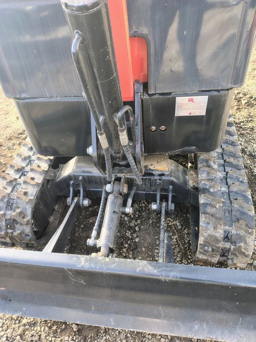Mini Excavator NOU  IRE15