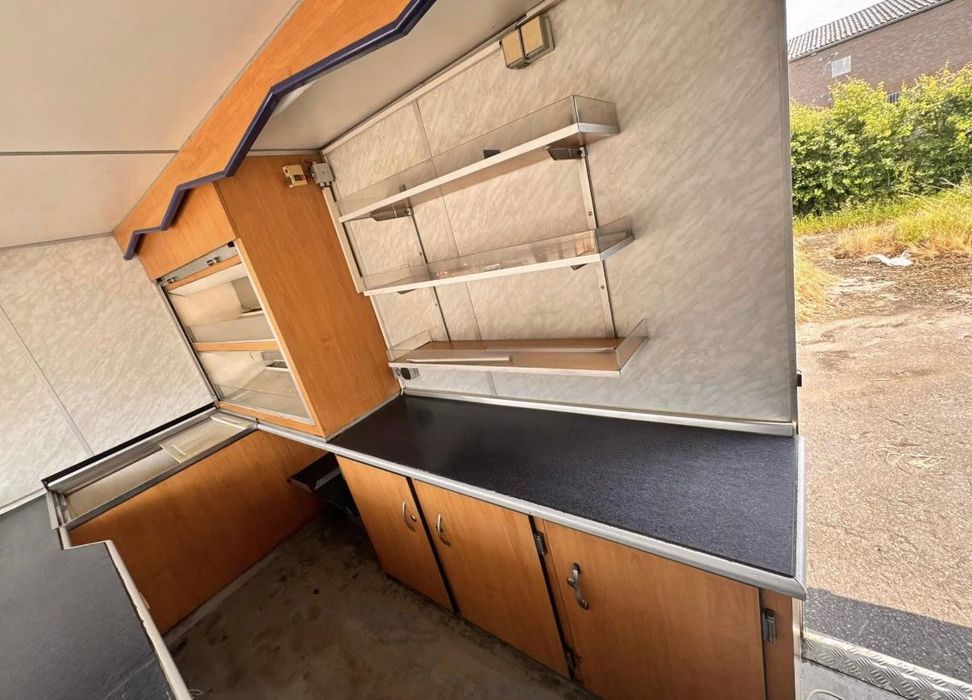 кемпер за бързо хранене