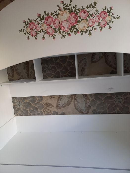 Двухярусная кровать