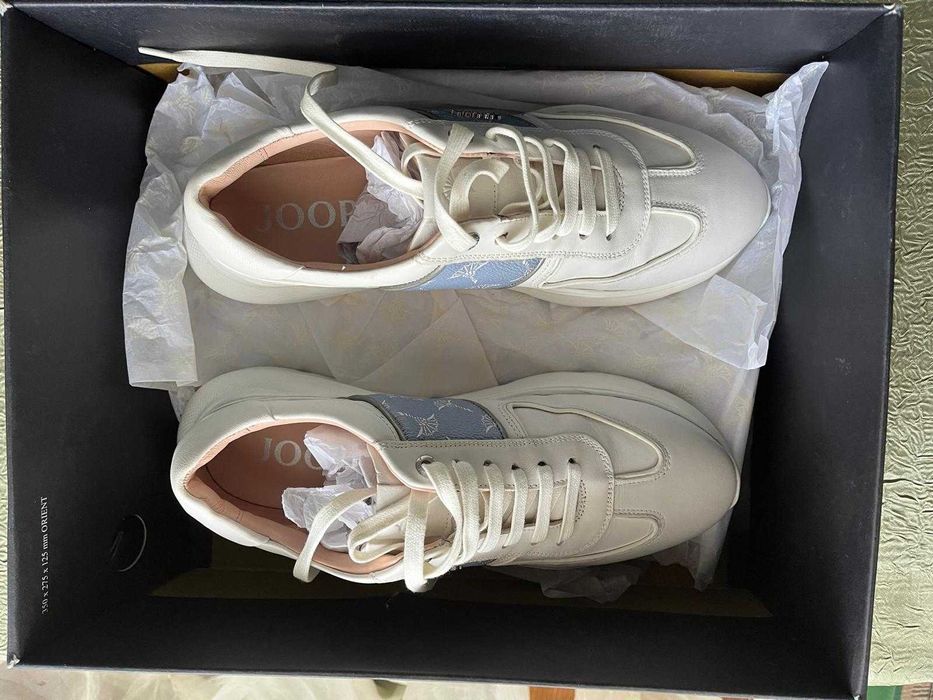 ЧИСТО НОВИ дамски маратонки JOOP