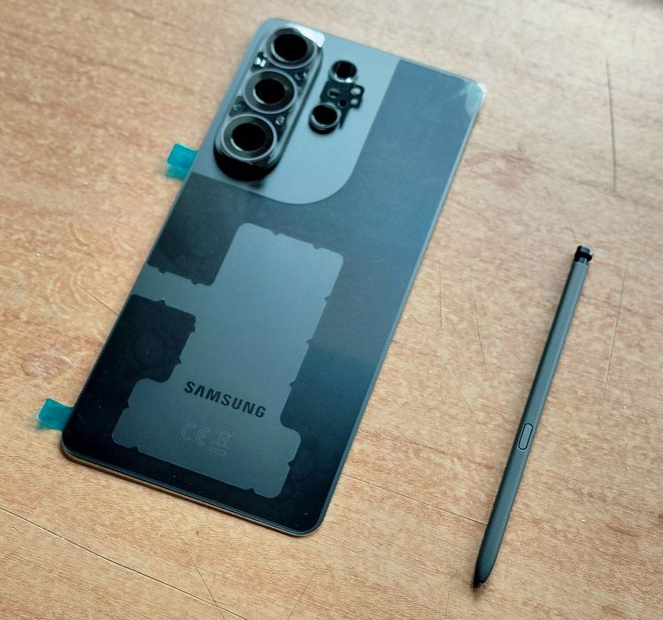 Pentru Samsung S26 Ultra black.