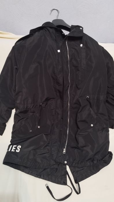 Продам(Bershka)куртку,новая.5000