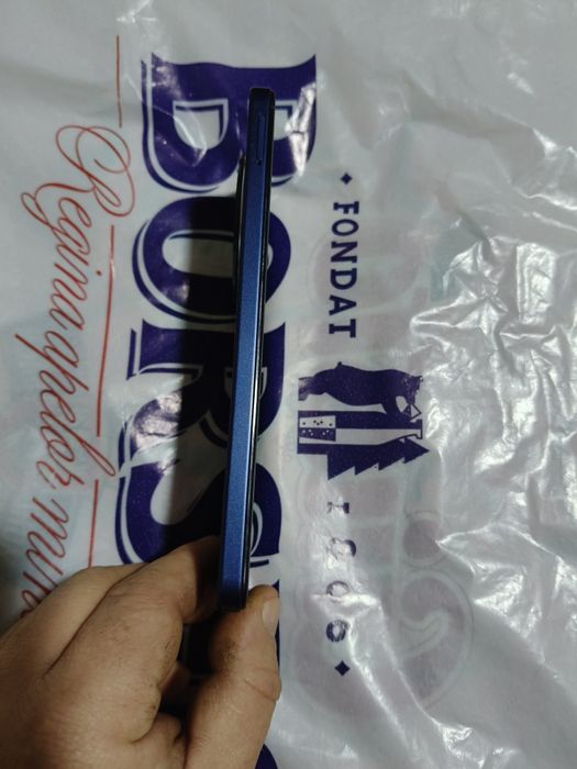 Vând Xiaomi Redmi 14 c de 256 GB ,8 RAM