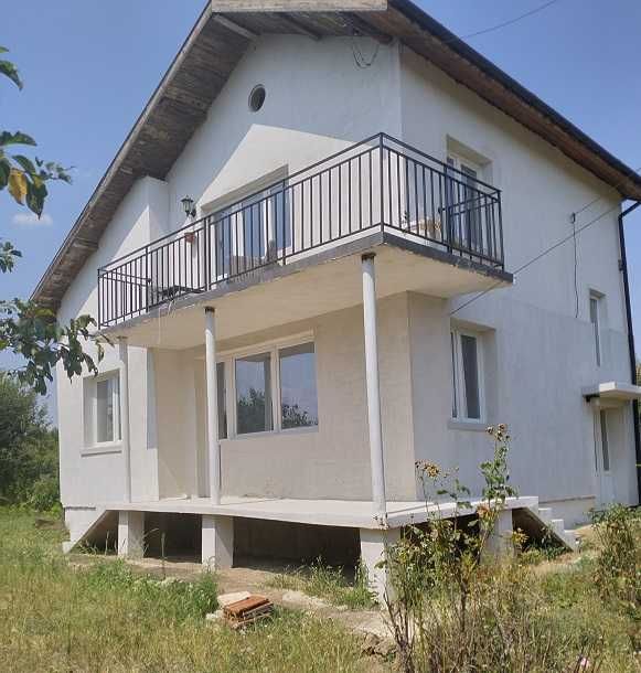 Реновирана и обзаведена къща