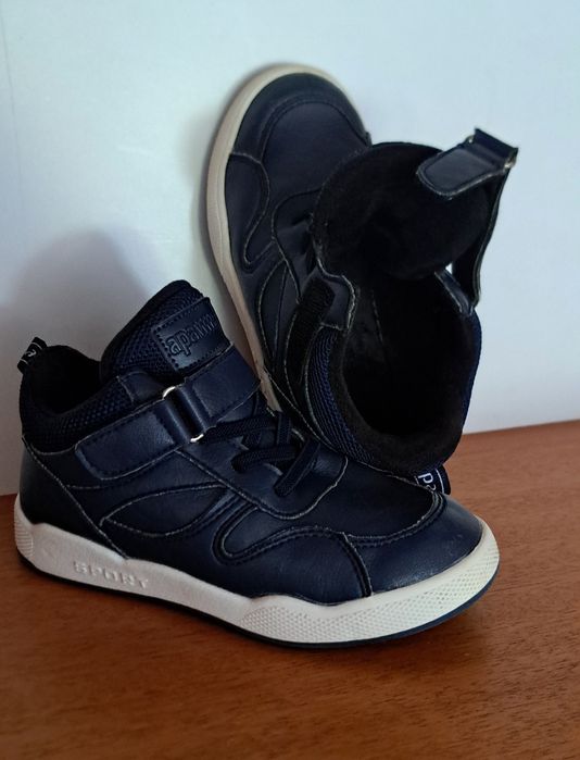 маратонки- употребявани, запазени за момче