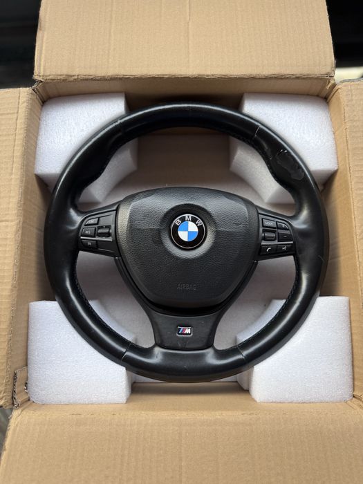 Vand Volane Complete in stare foarte buna M cu padele/fara  F10 F30