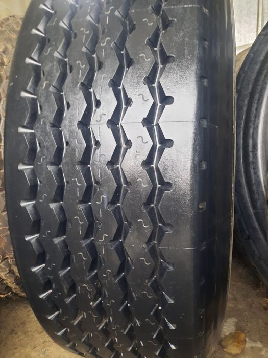 Гуми НОВ Регенерат:385/65/22.5=185€ с ДДС