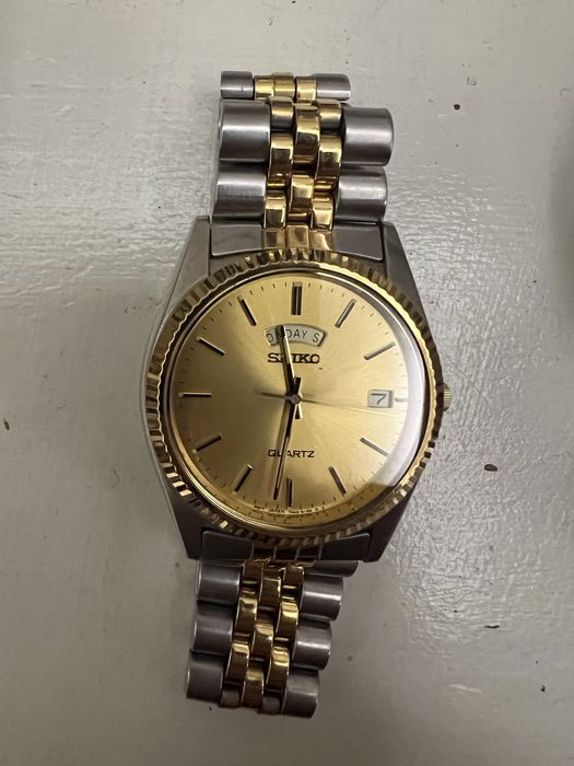 Продавам 2 ретро часовника