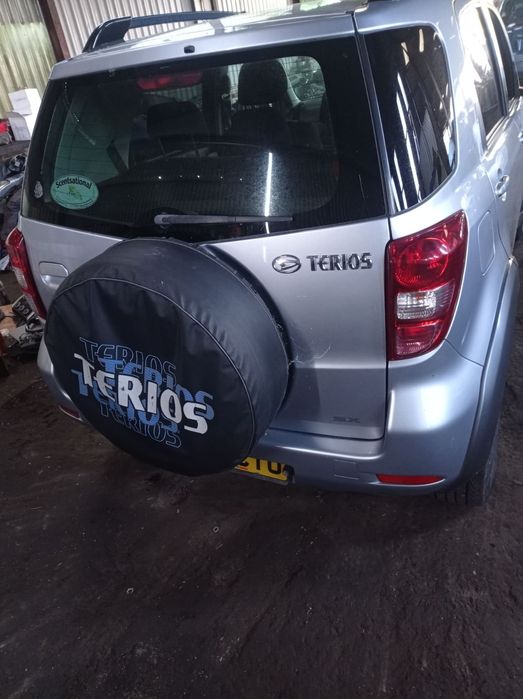 Daihatsu Terios 1.5i 105 ks 2008г