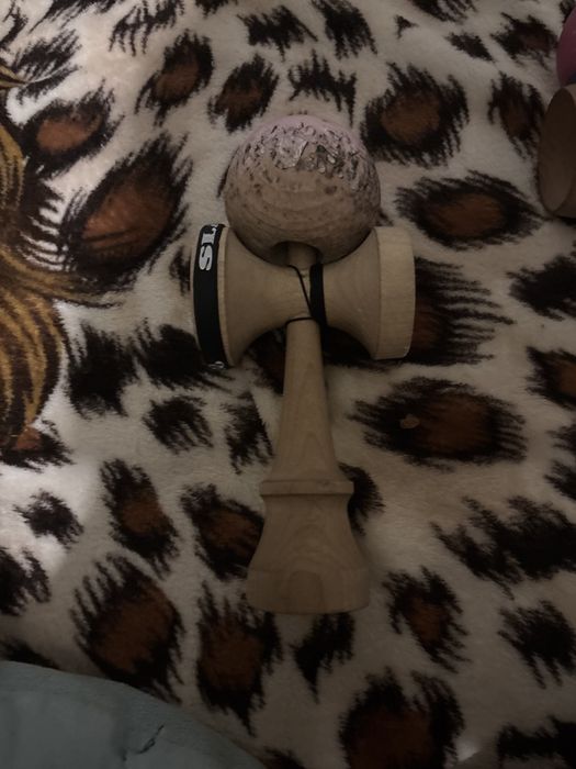 Kendama  buna putin jucata ful setap miguel tama roz