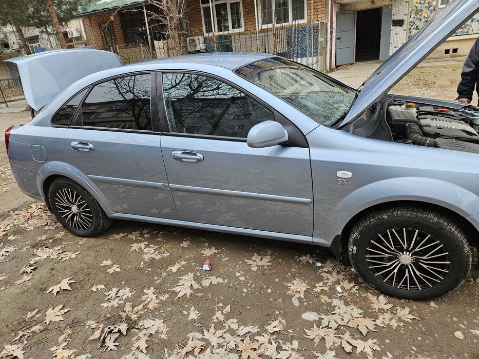 Продаётся Ласетти 1.8