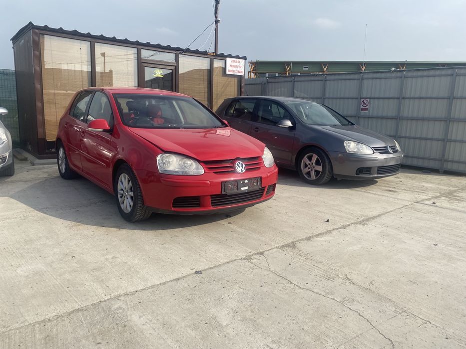 Dezmembrez vw golf 5 1.9 TDI