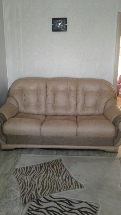 Продам диван с креслом в отличном состоянии