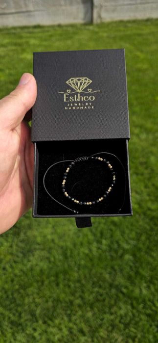 Brățară handmade cu aur 14K (bile 2.5 mm) și mărgele negre, reglabilă, unisex