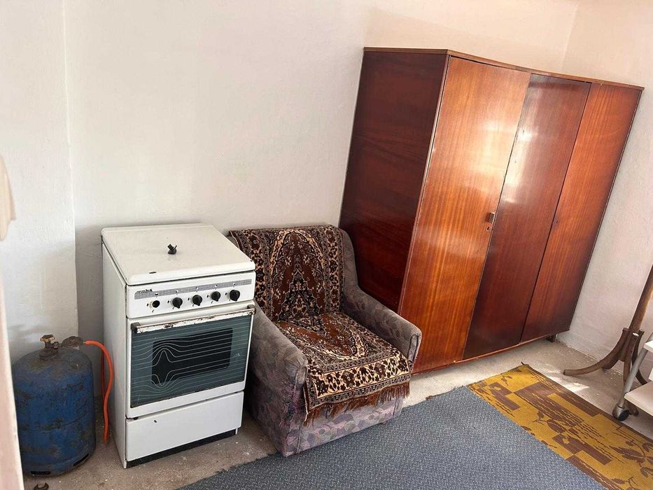 Casa batraneasca de inchiriat