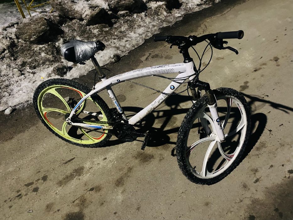 Б/у велосипед бмв