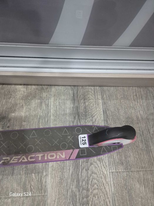 Продам самокат детский.