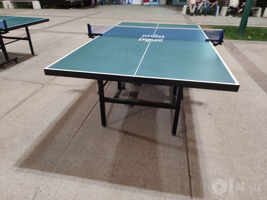 Tennisla  sotiladi