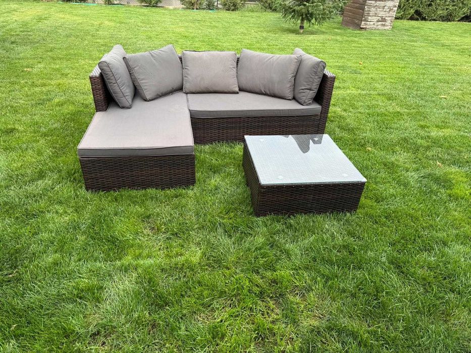 De vanzare coltar de gradina din ratan marca Lidl