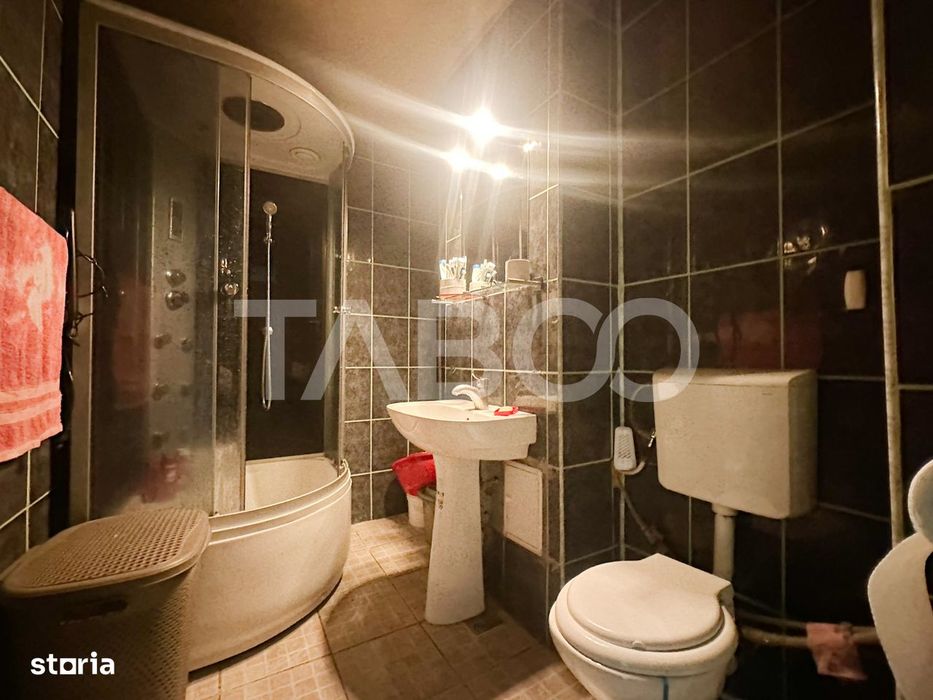 Apartament cu 3 camere de vanzare in cartieul Grigorescu cu boxa