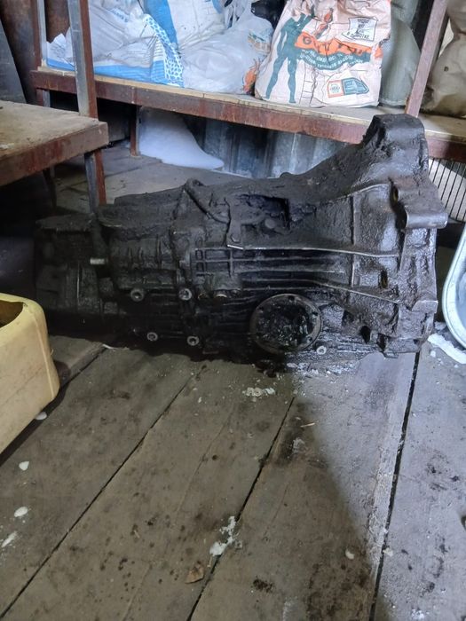 Коробка передач Ауди А6С4..  Б/у