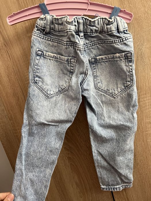 Blugi de fetita superbi