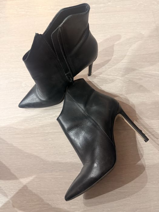 Botine largi la glezna