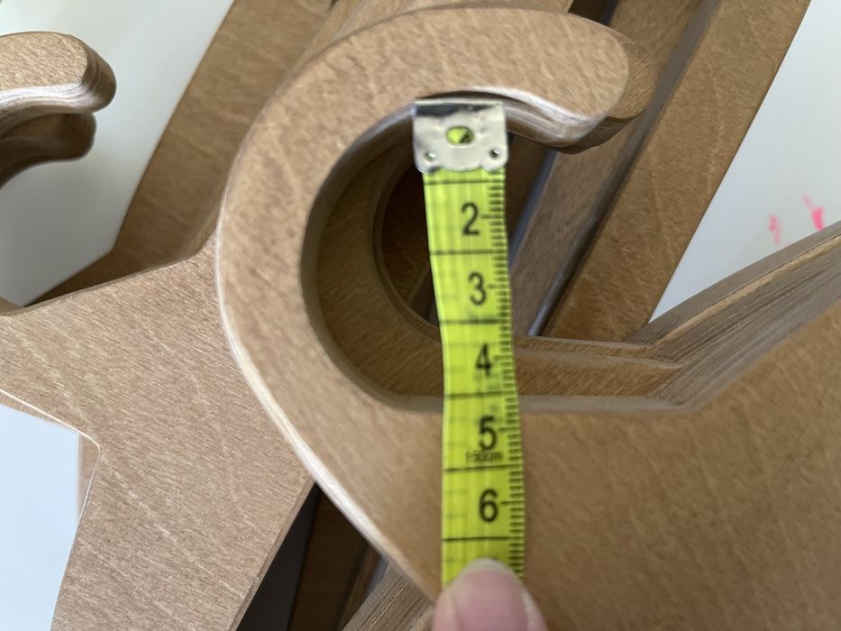 Детские деревяные вешалки