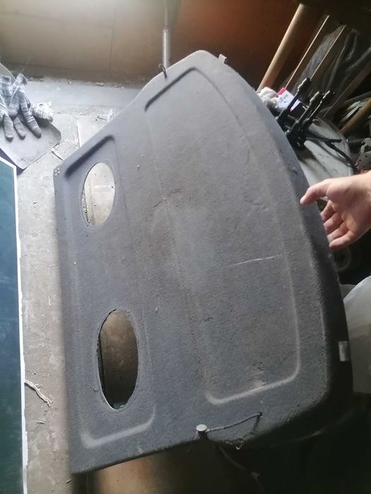 Продам полку в богажник мазда кронус