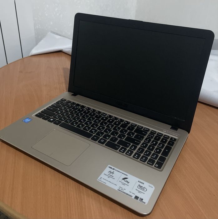 ноутбук ASUS X540S