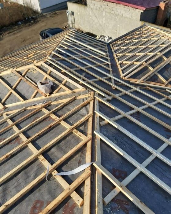 Acoperisuri, Dulgheri Mansardări, 
Tiglă metalică, reparații Acoperisu