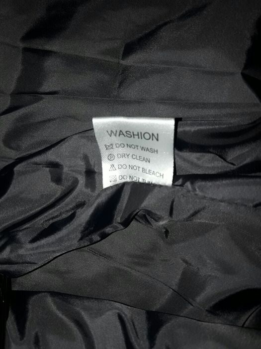 Продам пальто  новое  1 раз только одевалась