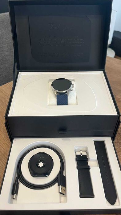 Montblanc Summit 3 Smartwatch – Пълен комплект, отлично състояние