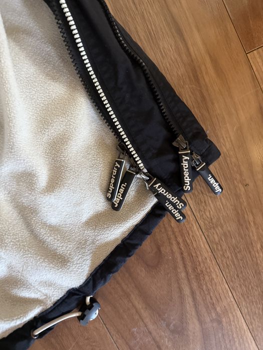 Geaca Super Dry marimea L Originala pret 500 ron
