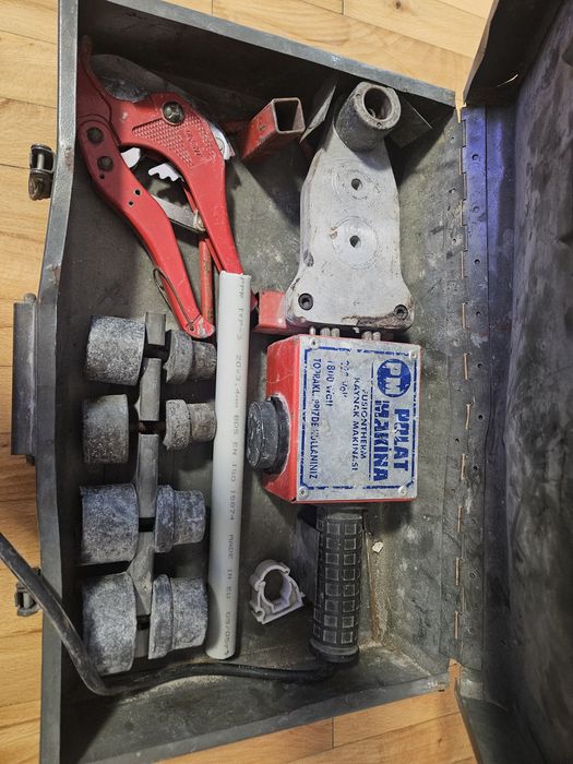 Поялник за полипропиленови тръби,машина за лепене на тръби