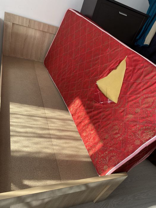 Продам кровать срочно